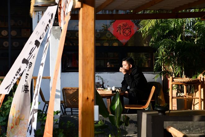 季一房难求！日照这里太火爆了！冰球突破技巧1800余家！旺(图4)